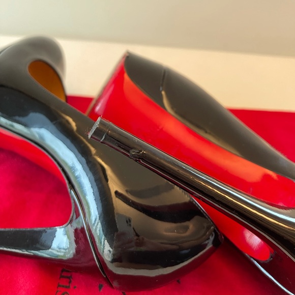 !!SOLD!!Christian Louboutin Bianca black patent 38.5 - Picture 6 of 7